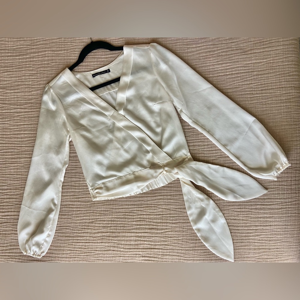 Abercrombie & Fitch Cream Satin Blouse - Picture 8 of 9